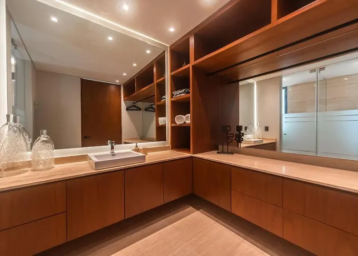 Holiday home Caiman Luxury 5br In Santos *